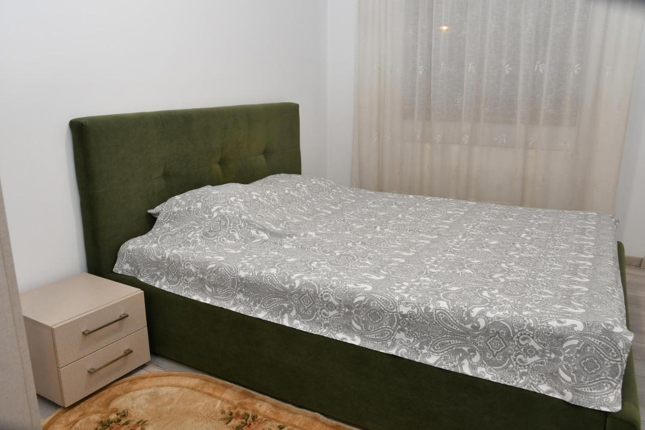 Ferienwohnung Toporasi Apartament Craiova Exterior foto