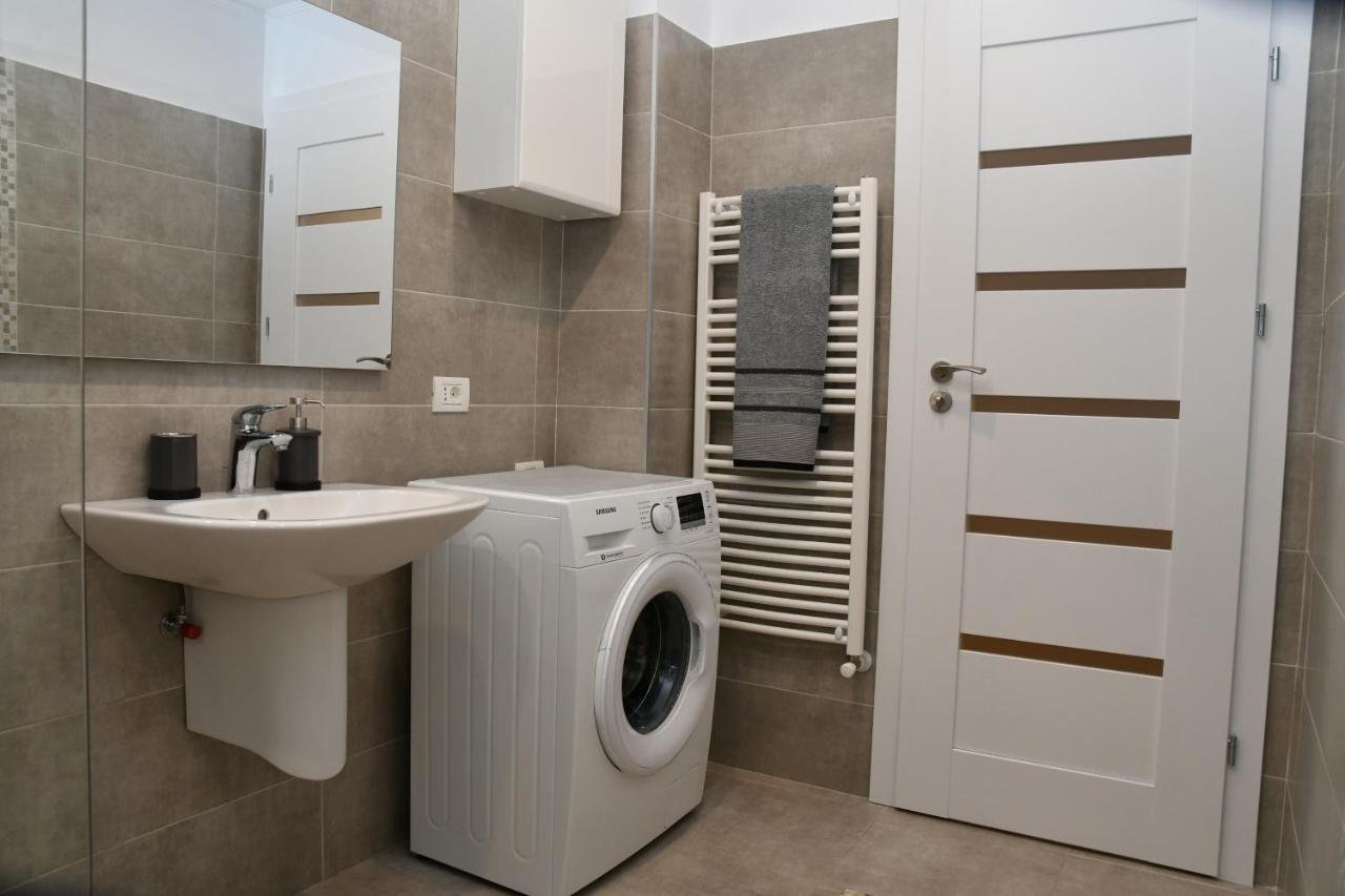 Ferienwohnung Toporasi Apartament Craiova Exterior foto